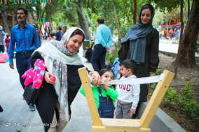 چهار قدم کودکی در گذر فرهنگی چهار باغ - اصفهان