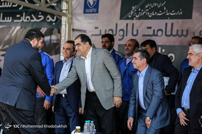 بهره برداری از ۴۰۰ دستگاه آمبولانس اورژانس کشور