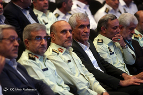 نشست مشترک شهردار تهران با فرماندهان انتظامی تهران
