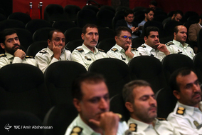 نشست مشترک شهردار تهران با فرماندهان انتظامی تهران