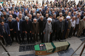 مراسم تشییع پیکر سید محمد دبیرسیاقی