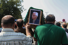 مراسم تشییع پیکر سید محمد دبیرسیاقی