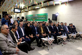 افتتاح دو ایستگاه قطار شهری و رونمایی از 185 دستگاه اتوبوس درون شهری_شیراز