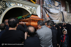 مراسم تشییع پیکر والده برادران اسماعیلی
