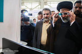 بازدید حجت الاسلام ابراهیم رییسی از نمایشگاه تخصصی شرکتهای دانش بنیان