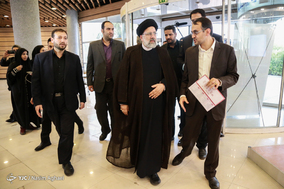 بازدید حجت الاسلام ابراهیم رییسی از نمایشگاه تخصصی شرکتهای دانش بنیان