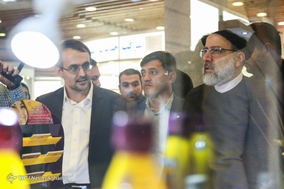 بازدید حجت الاسلام ابراهیم رییسی از نمایشگاه تخصصی شرکتهای دانش بنیان