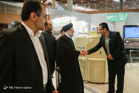 بازدید حجت الاسلام ابراهیم رییسی از نمایشگاه تخصصی شرکتهای دانش بنیان