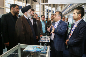بازدید حجت الاسلام ابراهیم رییسی از نمایشگاه تخصصی شرکتهای دانش بنیان