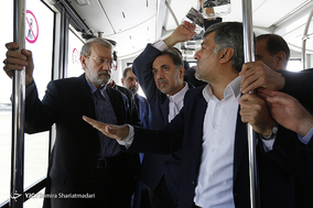 بهره‌برداری لاریجانی از پروژه‌های فرودگاهی