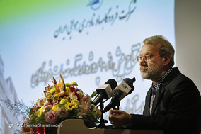 بهره‌برداری لاریجانی از پروژه‌های فرودگاهی
