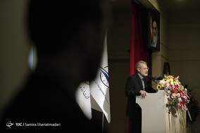 بهره‌برداری لاریجانی از پروژه‌های فرودگاهی