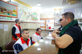 ارائه خدمات درمانی به زائران اربعین حسینی در نجف اشرف
