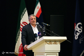 امضای قرارداد طرح توسعه حمل‌ و نقل ریلی درون شهری در تهران و هشت کلان شهر
