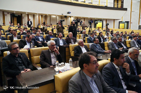 امضای قرارداد طرح توسعه حمل‌ و نقل ریلی درون شهری در تهران و هشت کلان شهر