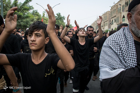 عزاداران زائرین اربعین حسینی در شهر سماوه