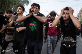 عزاداران زائرین اربعین حسینی در شهر سماوه
