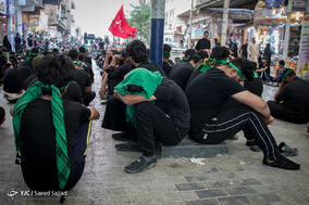 عزاداران زائرین اربعین حسینی در شهر سماوه