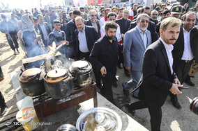 بازدید وزیر کشور از پایانه مرزی چذابه