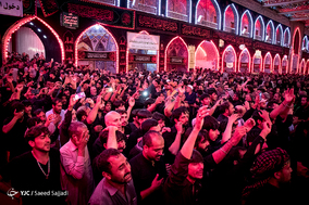 عزاداری در بین الحرمین در شب اربعین حسینی 2