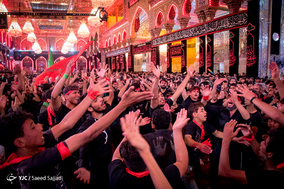 عزاداری در بین الحرمین در شب اربعین حسینی 2