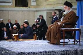 دیدار دانش‌آموزان و دانشجویان با رهبر انقلاب اسلامی