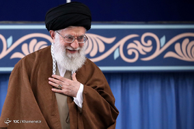 دیدار دانش‌آموزان و دانشجویان با رهبر انقلاب اسلامی