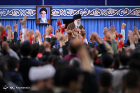 دیدار دانش‌آموزان و دانشجویان با رهبر انقلاب اسلامی