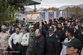 وداع با پیکر سه شهید دفاع مقدس در فرماندهی نیروی انتظامی