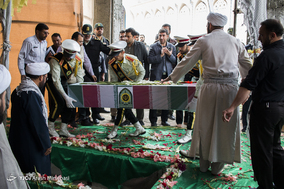 وداع با پیکر سه شهید دفاع مقدس در فرماندهی نیروی انتظامی