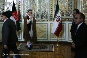 دیدار رئیس شورای عالی صلح افغانستان با وزیر امور خارجه