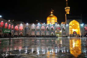 خطبه خوانی شب شهادت امام رضا(ع) در حرم مطهر رضوی