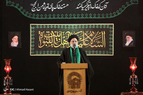 خطبه خوانی شب شهادت امام رضا(ع) در حرم مطهر رضوی