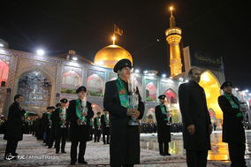 خطبه خوانی شب شهادت امام رضا(ع) در حرم مطهر رضوی