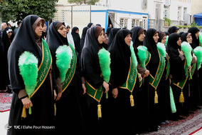 تعویض پرچم حرم سید علاء الدین حسین(ع)_شیراز
