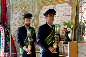 تعویض پرچم حرم سید علاء الدین حسین(ع)_شیراز