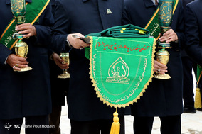 تعویض پرچم حرم سید علاء الدین حسین(ع)_شیراز
