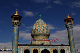 تعویض پرچم حرم سید علاء الدین حسین(ع)_شیراز
