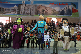شادپیمایی عروسک‌ها در کرمانشاه