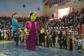 شادپیمایی عروسک‌ها در کرمانشاه