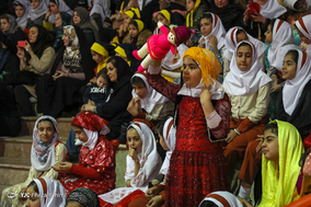 شادپیمایی عروسک‌ها در کرمانشاه