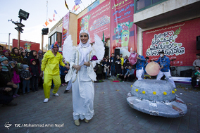 نمایش خیابانی 