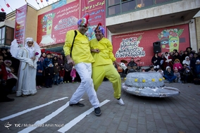 نمایش خیابانی 