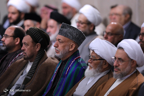 دیدار مسئولان نظام و میهمانان کنفرانس وحدت اسلامى‌ با مقام معظم رهبری