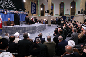 دیدار مسئولان نظام و میهمانان کنفرانس وحدت اسلامى‌ با مقام معظم رهبری
