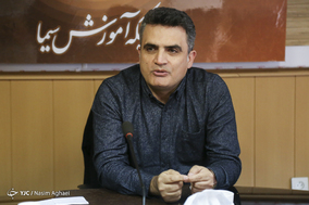 نشست خبری برنامه تلویزیونی ۰۰۹۸