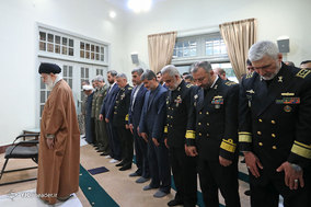 دیدار جمعی از فرماندهان و مسئولان نیروی دریایی ارتش با رهبر معظم انقلاب