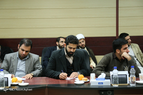 نشست فزهنگ و انقلاب اسلامی و دستاوردها