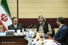 نشست فزهنگ و انقلاب اسلامی و دستاوردها
