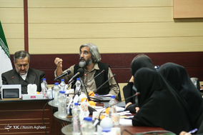 نشست فزهنگ و انقلاب اسلامی و دستاوردها